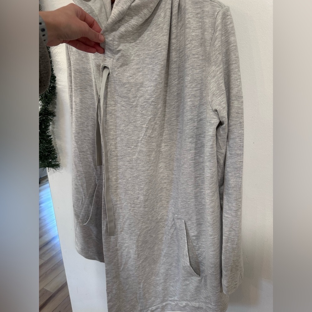 Athleta Vista Wrap Gray Open Front Hooded Cardigan Sweater Top Size Small Yoga - Picture 4 of 9